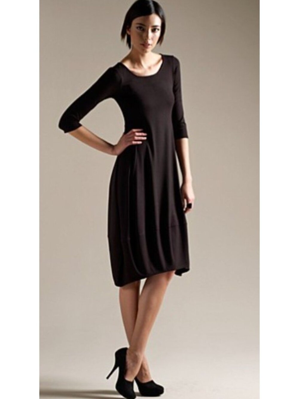 EILEEN FISHER Solid Black Sz XS Soft Stretchy Jersey Knit Lantern Hem Dress